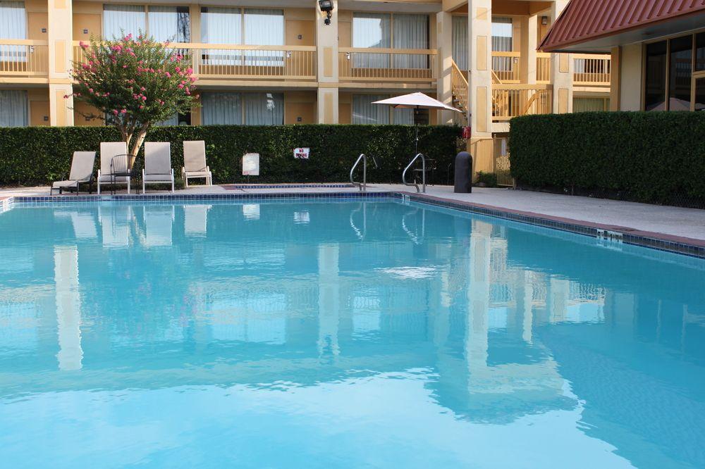 Hotel Elev8 Conroe Esterno foto