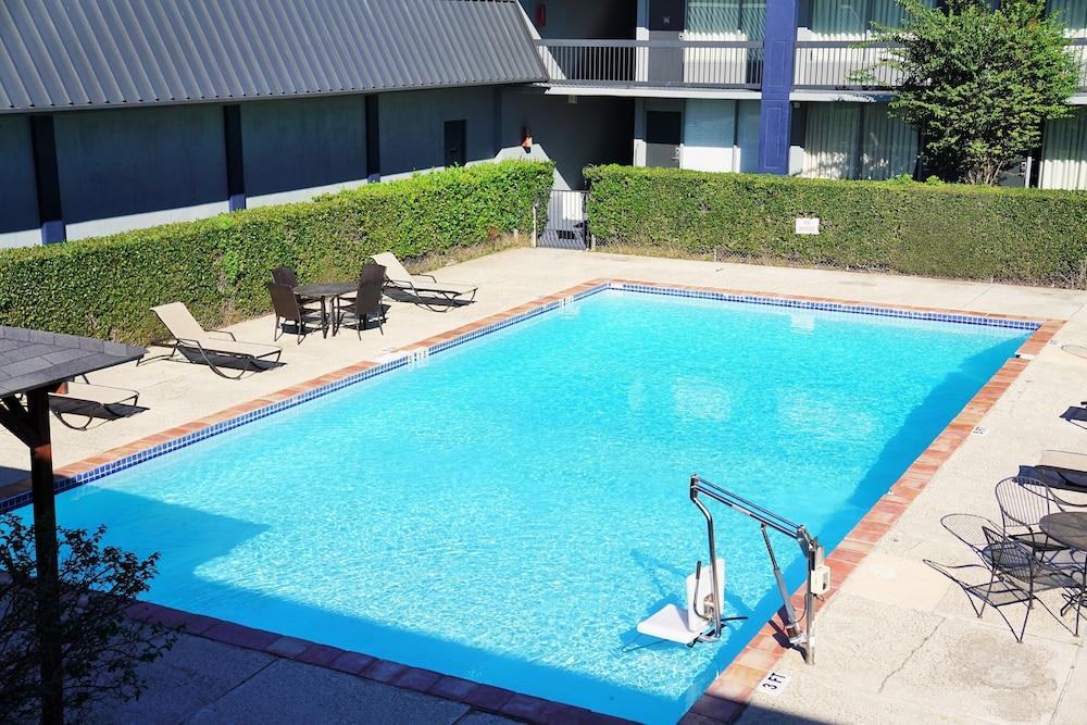 Hotel Elev8 Conroe Esterno foto