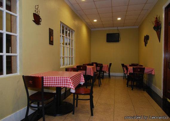 Hotel Elev8 Conroe Ristorante foto