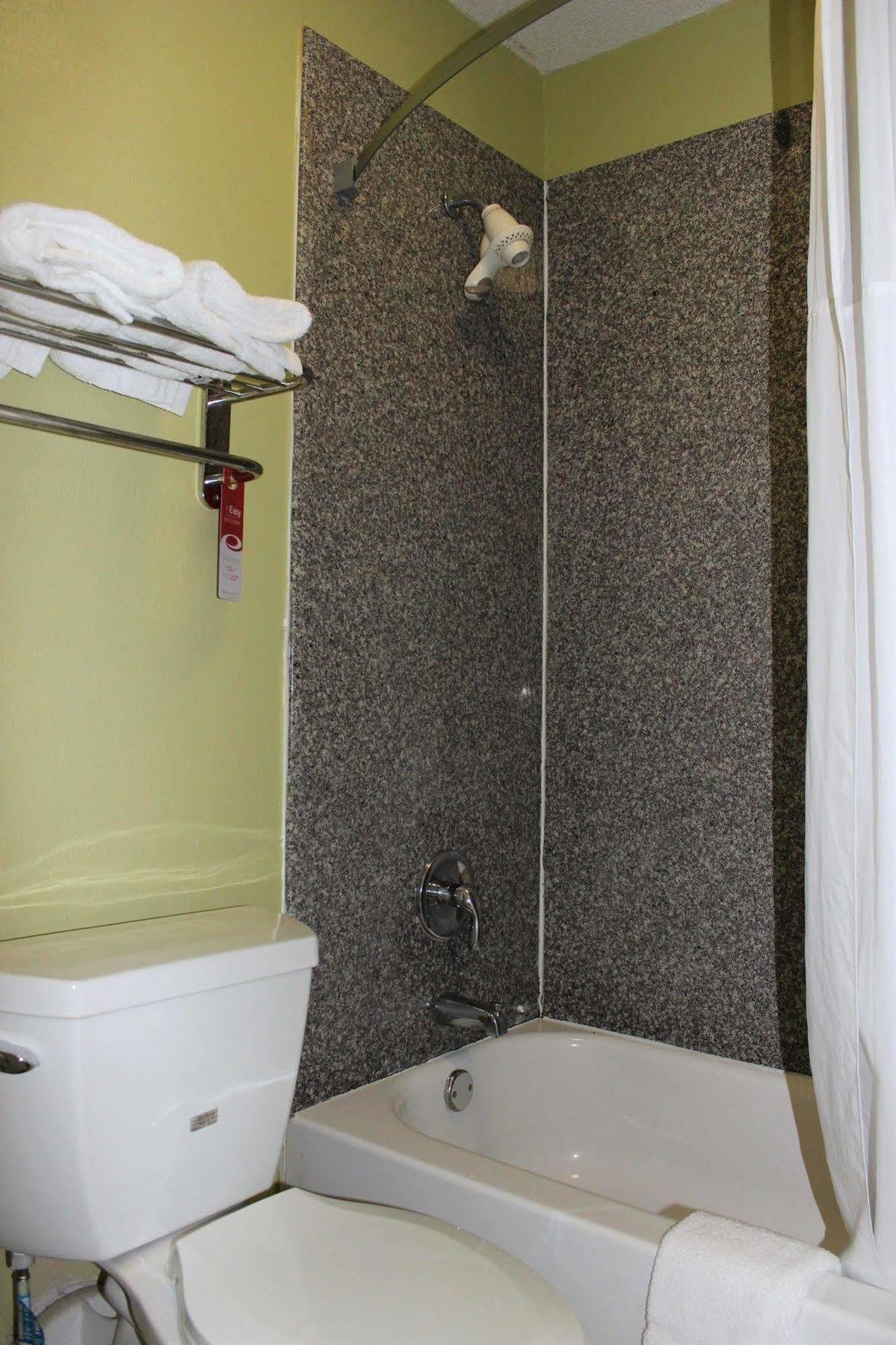 Hotel Elev8 Conroe Esterno foto