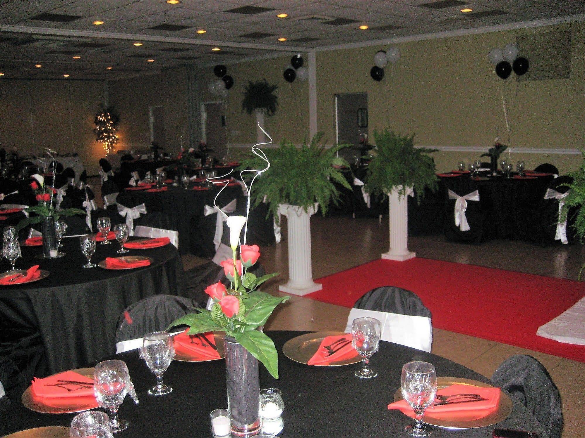 Hotel Elev8 Conroe Esterno foto